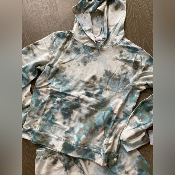 Rare sport tie-dye hoodie and pant set - Picture 3 of 5